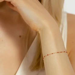 Bransoletka 16+5 cm, czerwona emalia, pozłacana^Lilou Discount