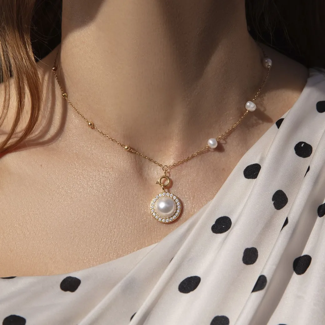 Choker Pearls pozłacany i zawieszka Cosmos z białą perłą no.2 pozłacana^Lilou Fashion