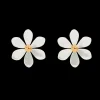Kolczyki Flowers na sztyfcie pozłacane z niezapominajkami z masy perłowej^Lilou Outlet