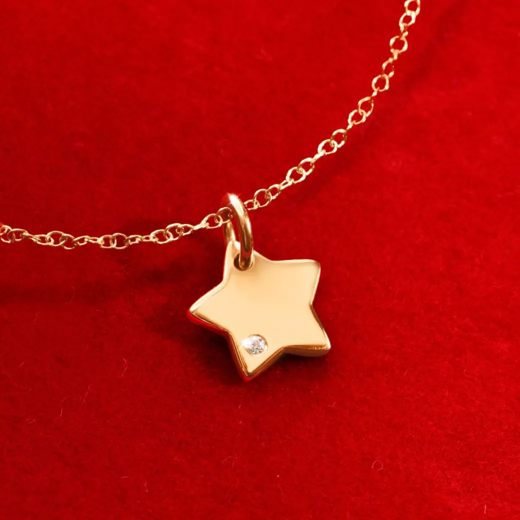Naszyjnik z gwiazdką ze złota próby 585 z diamentem^Lilou New