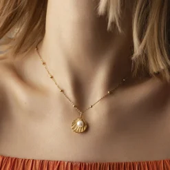 Naszyjnik z kulkami z zawieszką Venus pozłacany^Lilou Best