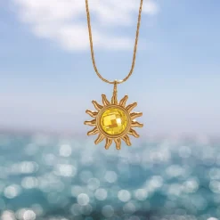 Naszyjnik z zawieszką Soleil 2,2 cm, pozłacany^Lilou Outlet