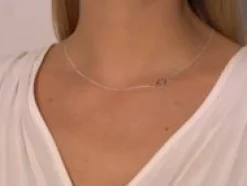 Naszyjnik ze srebrną ażurową koniczynką na łańcuszku^Lilou Hot