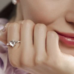Pierścionek Amour z przezroczystym kryształem posrebrzany^Lilou Online